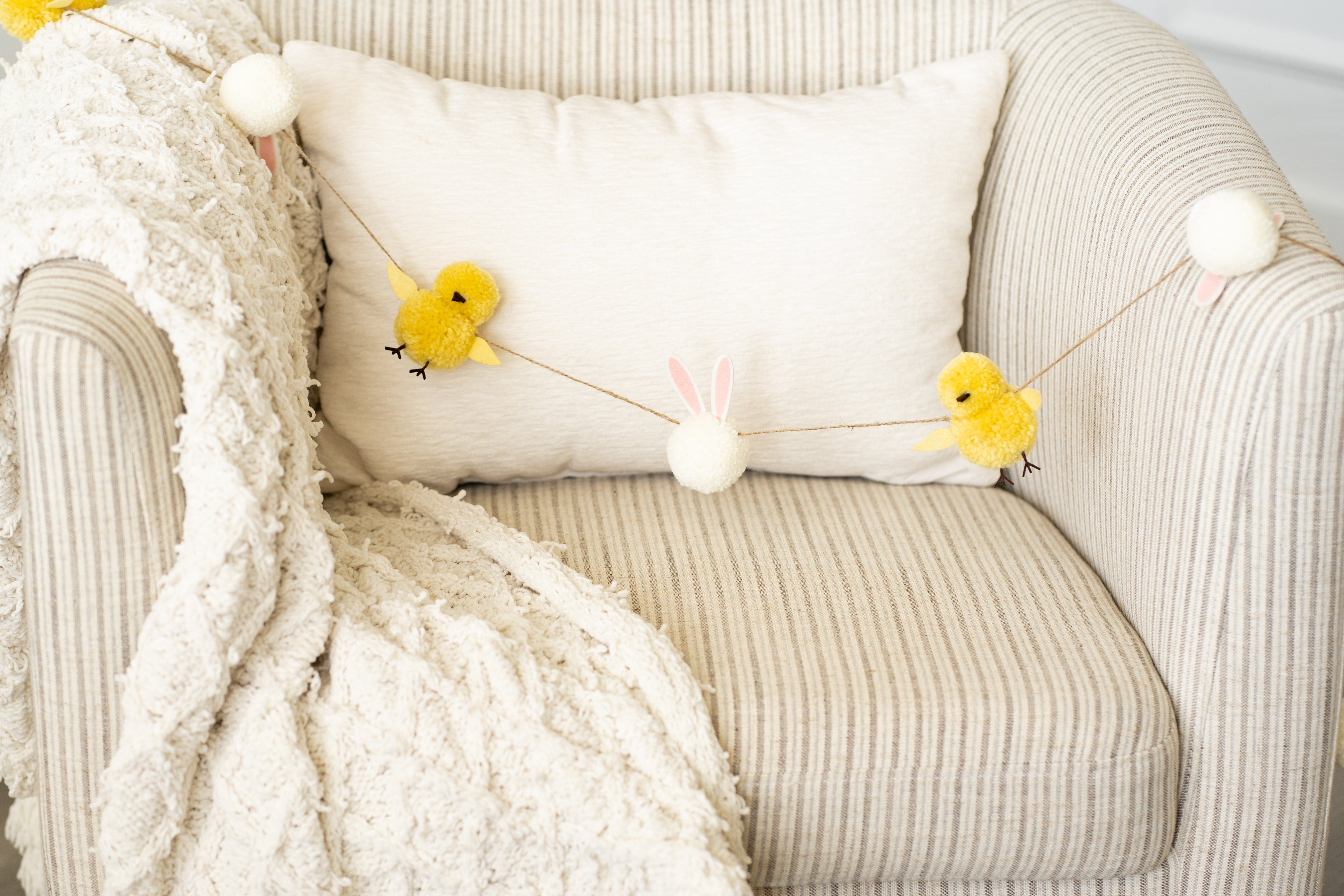 5ft Pom Pom Garland - Bunny and Chick | Bunnies and Blooms Collection