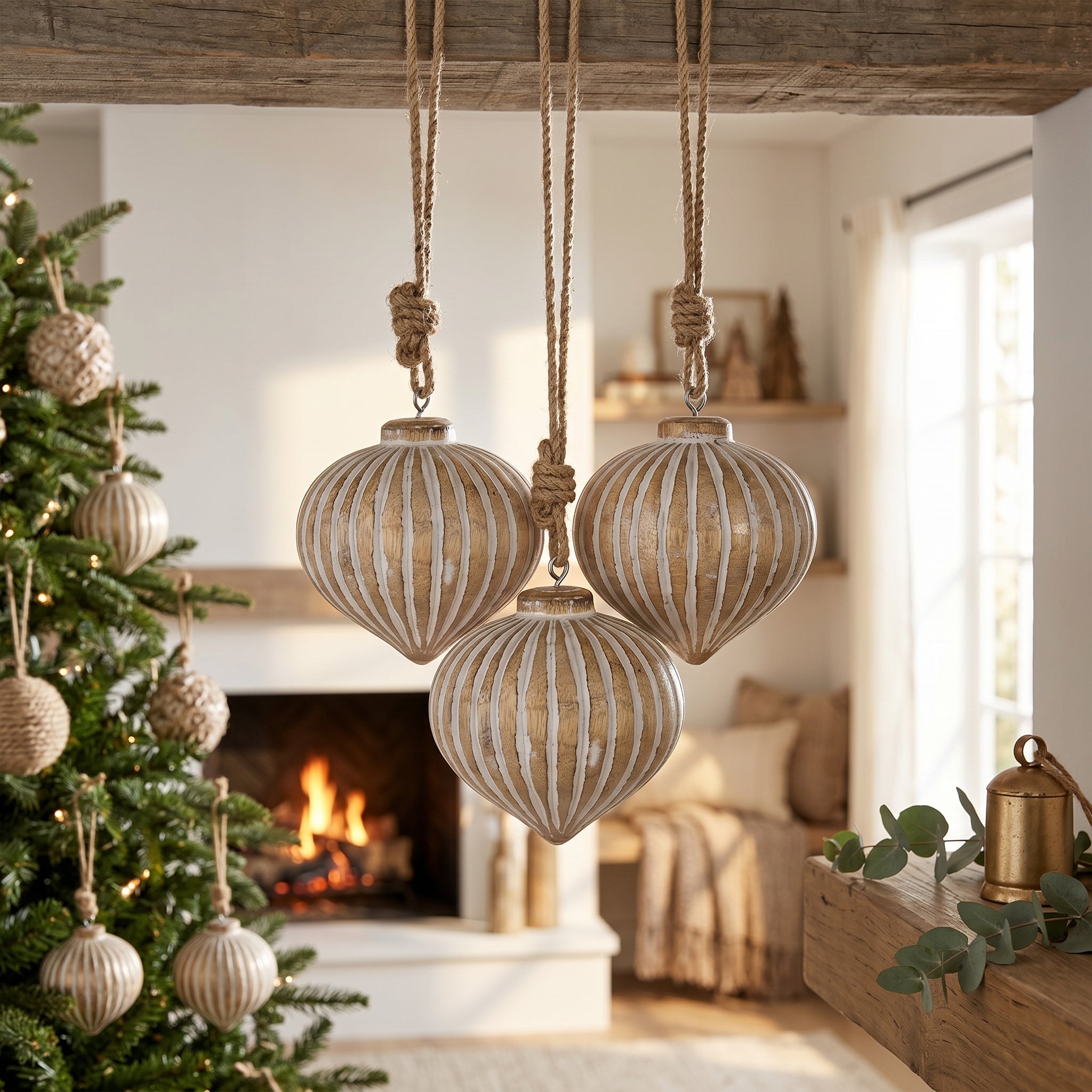 3" Mango Wood Ornament - Onion | Natural White