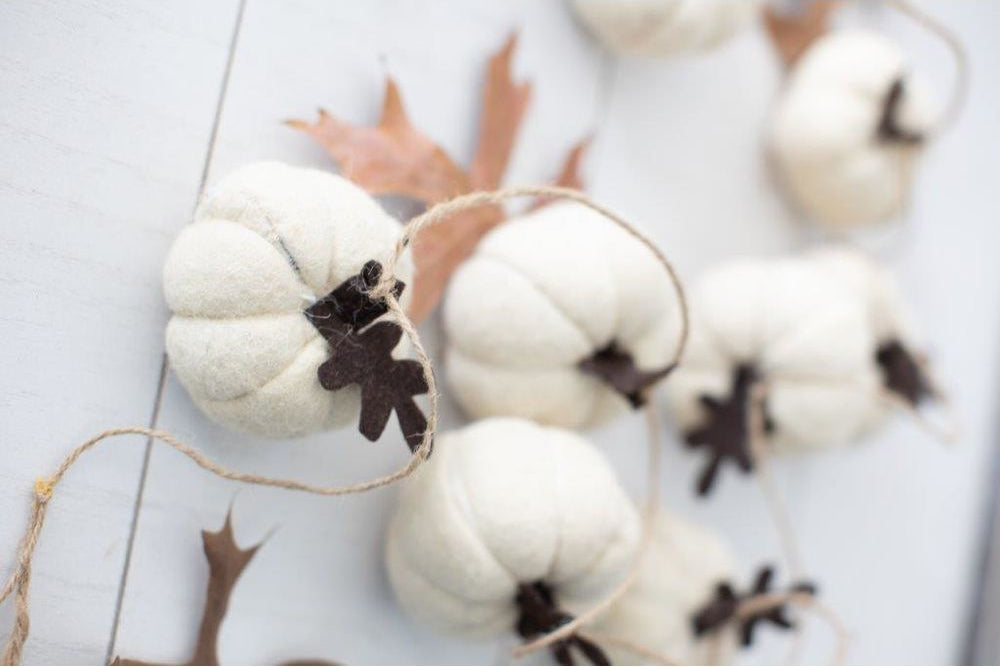 60" Felt Garland - Pumpkins | Cream