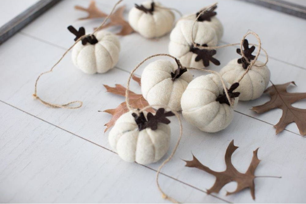 60" Felt Garland - Pumpkins | Cream