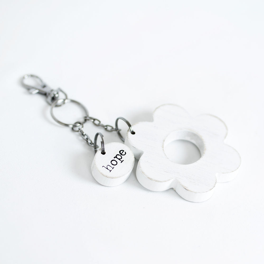 3x3x.5 wood keychain (HOPE) wh/bk — supplier image