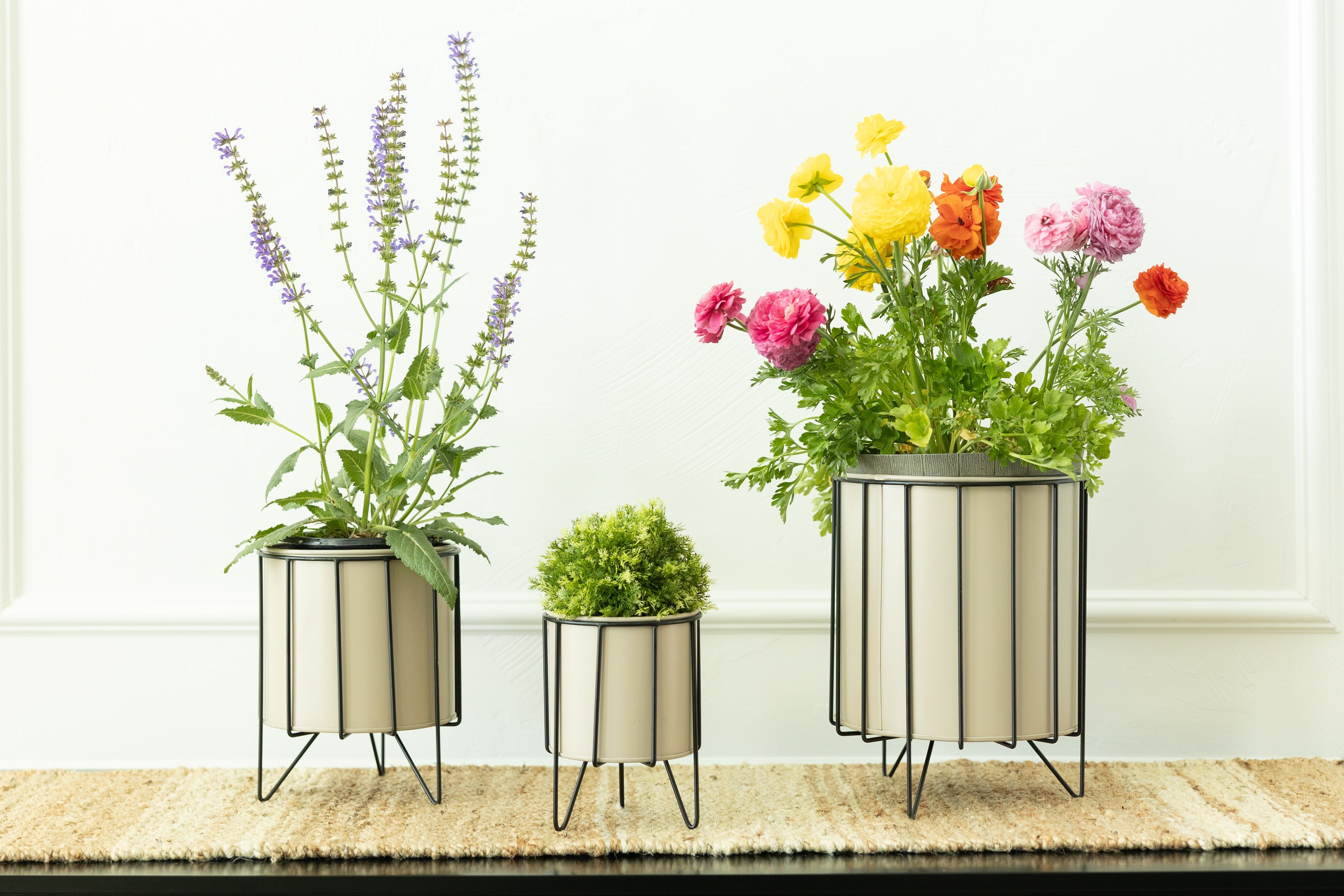 10x12x10 Iron Flower Pots with Stand (Set of 3) - Tan and Black | Sundara Collection