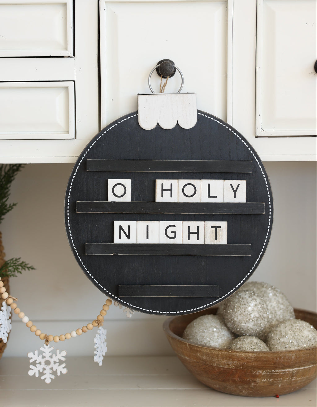 17" Round Wood Ornament Letterboard - Black and White