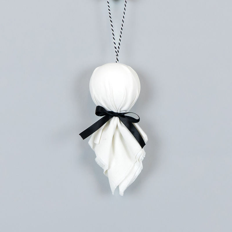 4" X 8" X 2.25" Cloth Ornament (Ghost) White/Black