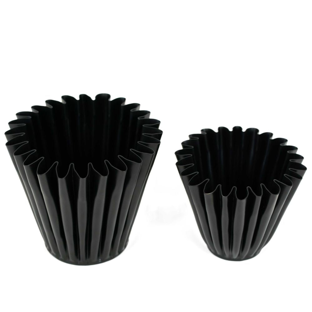 Set of 2 Iron Nested Curve Votives - Black | 6x5x6 and 5x4x5