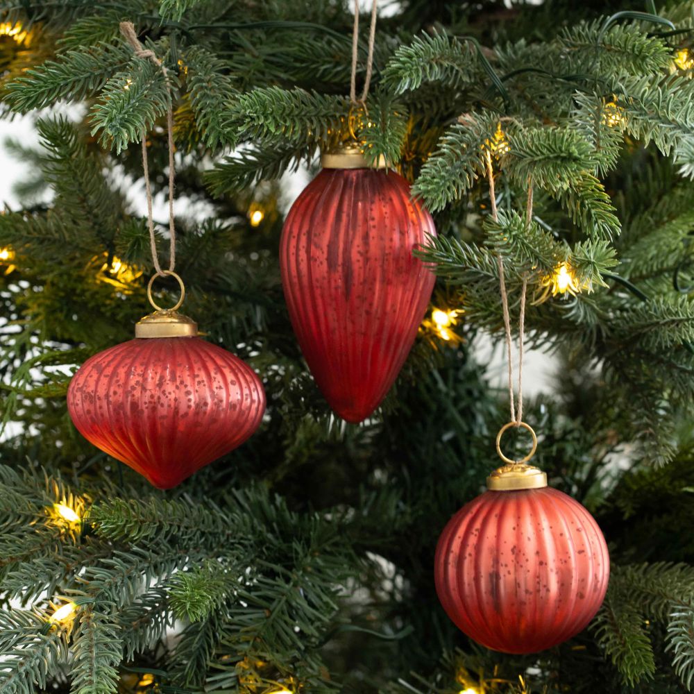 3x3x3 glass ornaments s/3, red