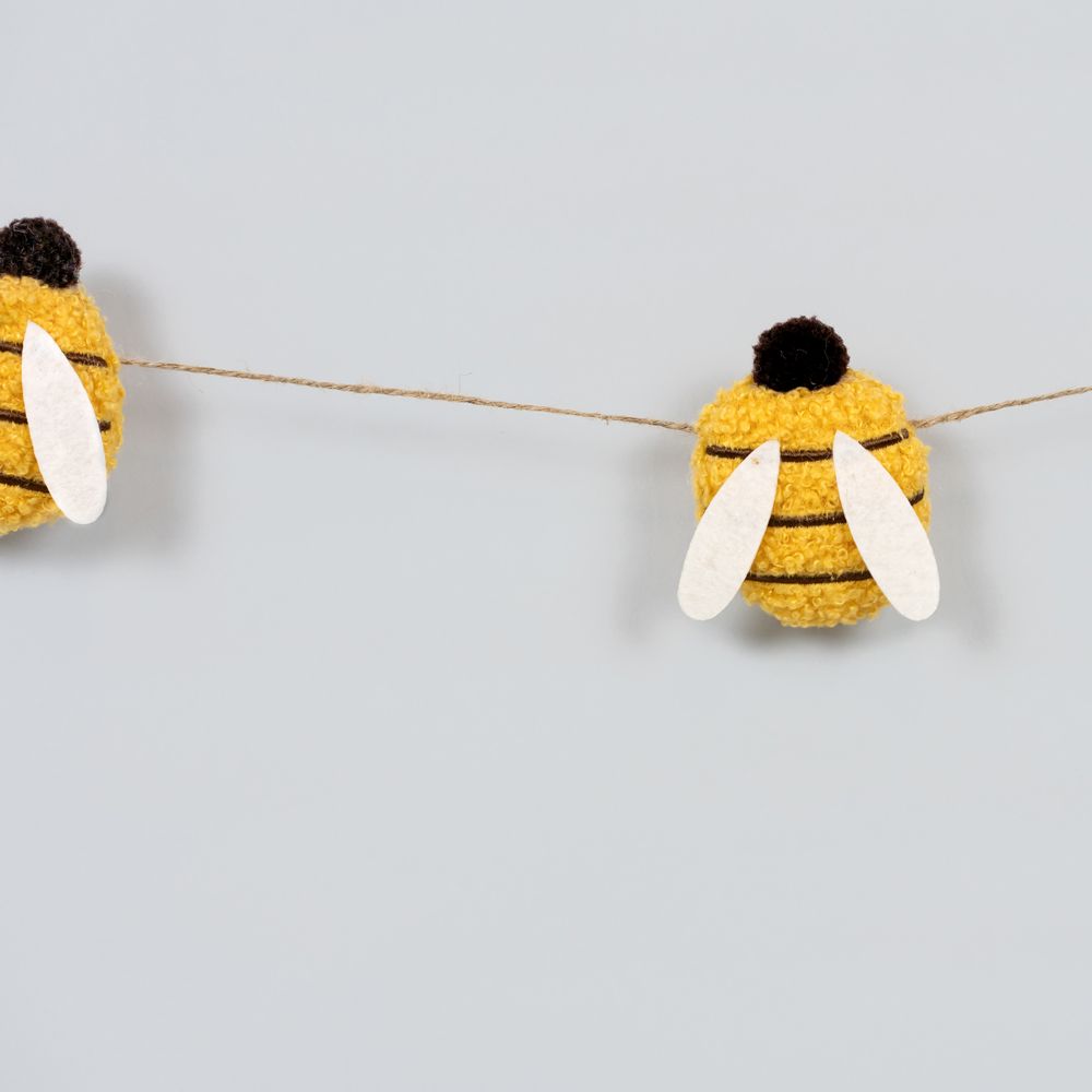 5 ft Felt Garland - Bees