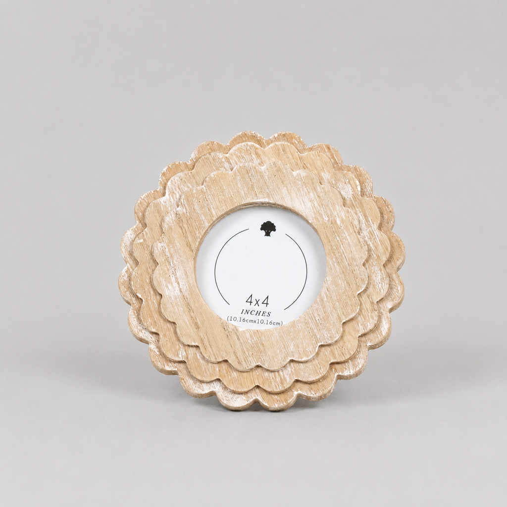 Natural round scalloped wood picture frame holding a 4x4 photo
