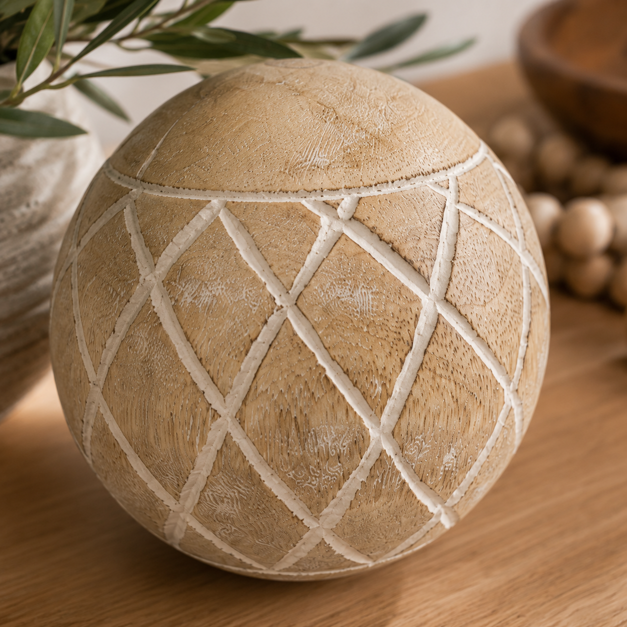 4" Mango Wood Ball - Diamond, Natural/White