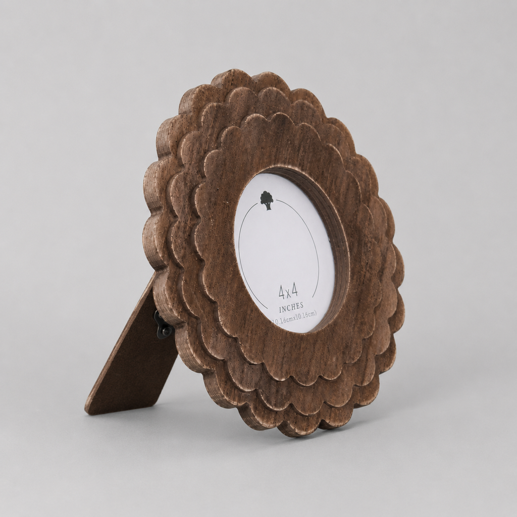 8" Round Scalloped Photo Frame - Espresso