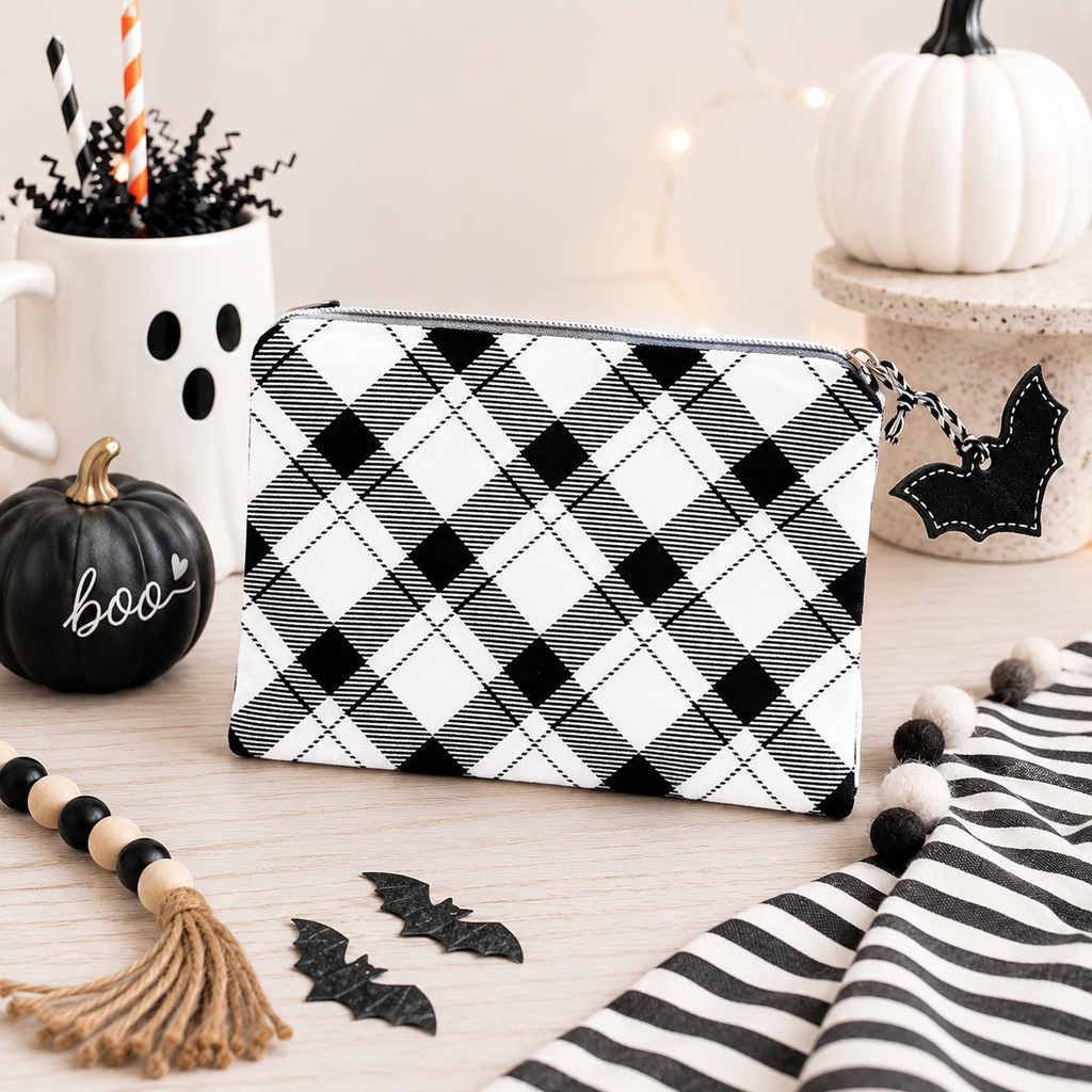 8.5" x 6" Canvas Clutch - Faboolous | Black and White
