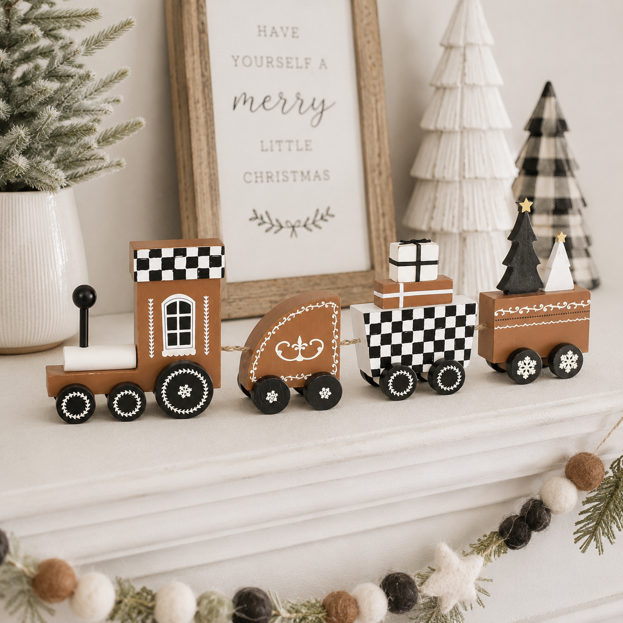 18" x 6" Wooden Train - Christmas Check | Multicolor
