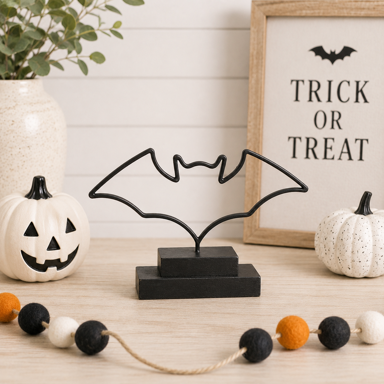 7.75" Metal Cutout on Stand - Bat | Black